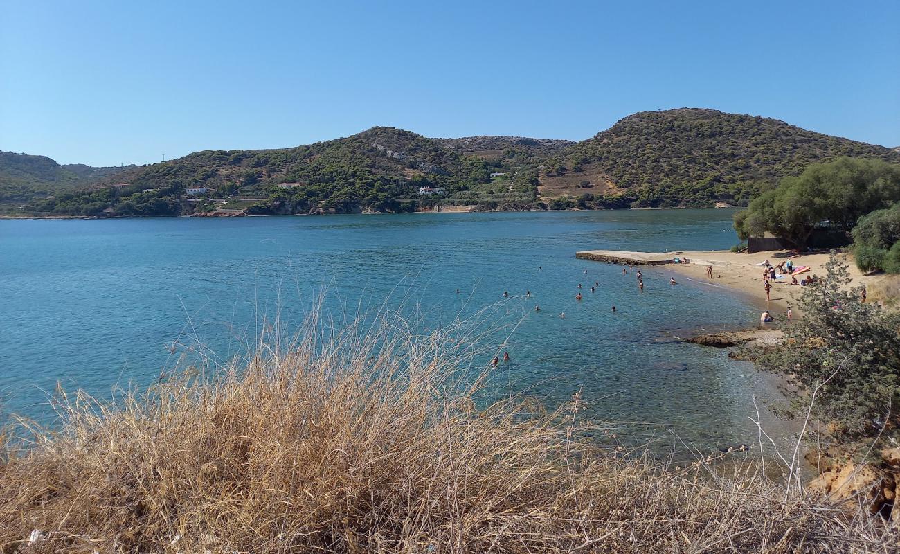 Paralia Vravrona'in fotoğrafı açık bej kum yüzey ile