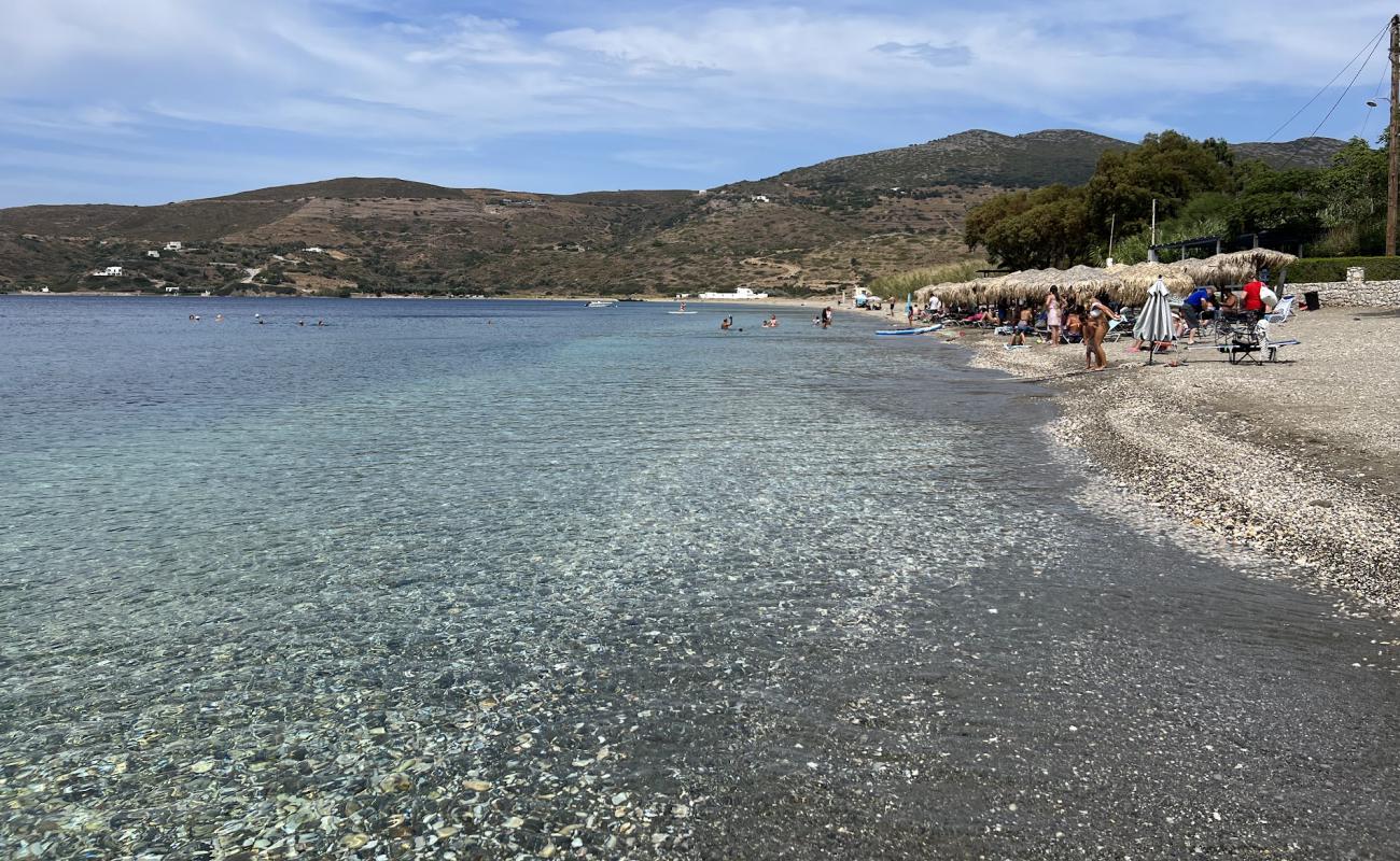 Paralia Kalamitsa'in fotoğrafı gri kum ve çakıllar yüzey ile