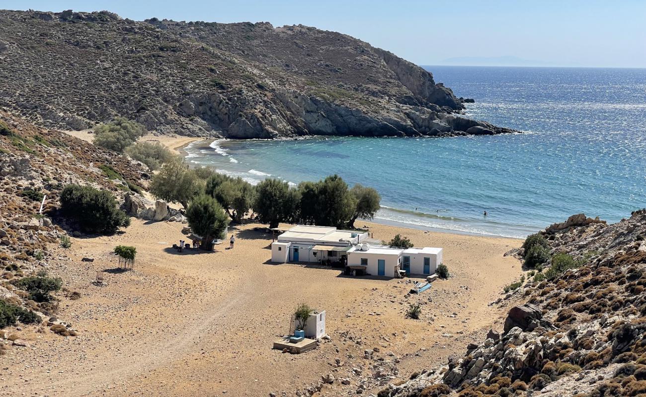 Psili Amos Beach'in fotoğrafı açık bej kum yüzey ile