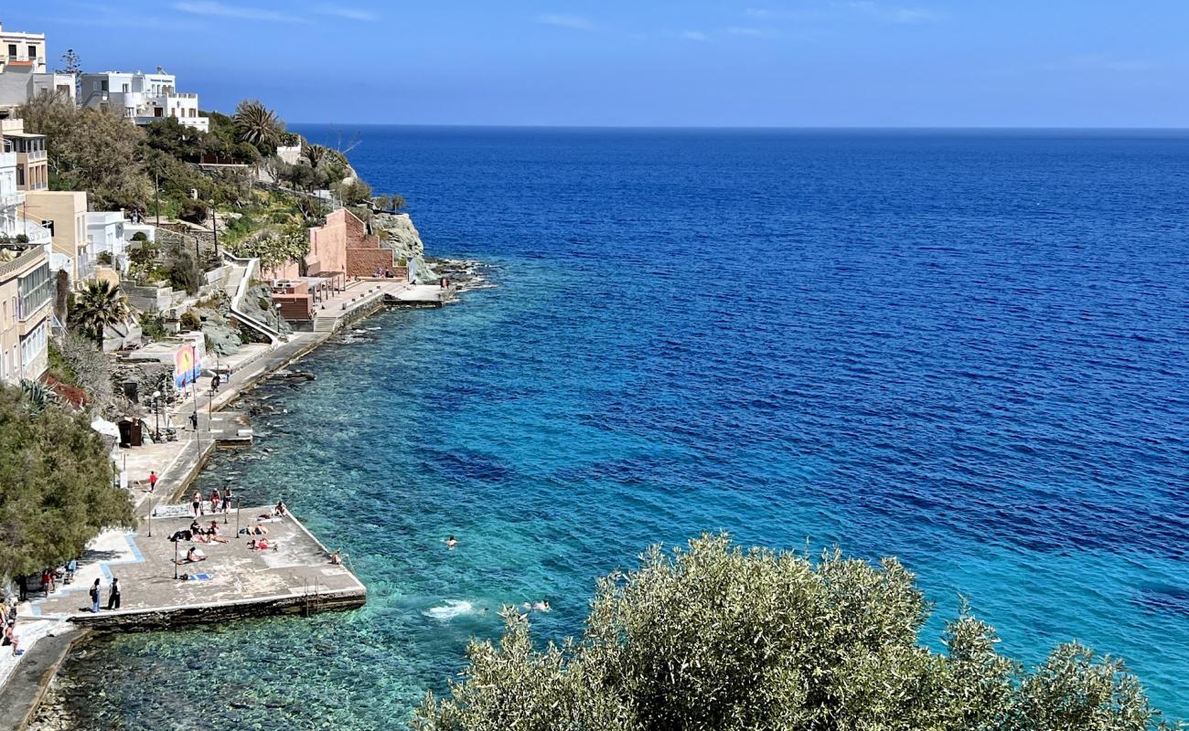 Asteria Beach'in fotoğrafı beton kaplı yüzey yüzey ile