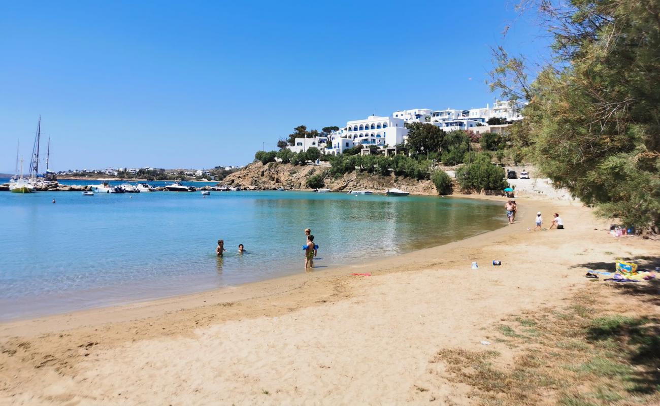 Paralia Piso Livadi'in fotoğrafı açık bej kum yüzey ile
