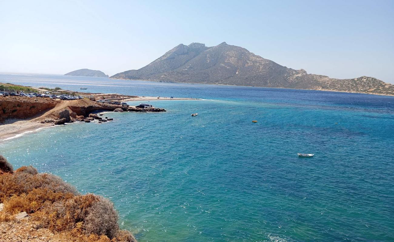 Agios Pavlos Beach'in fotoğrafı gri çakıl taşı yüzey ile