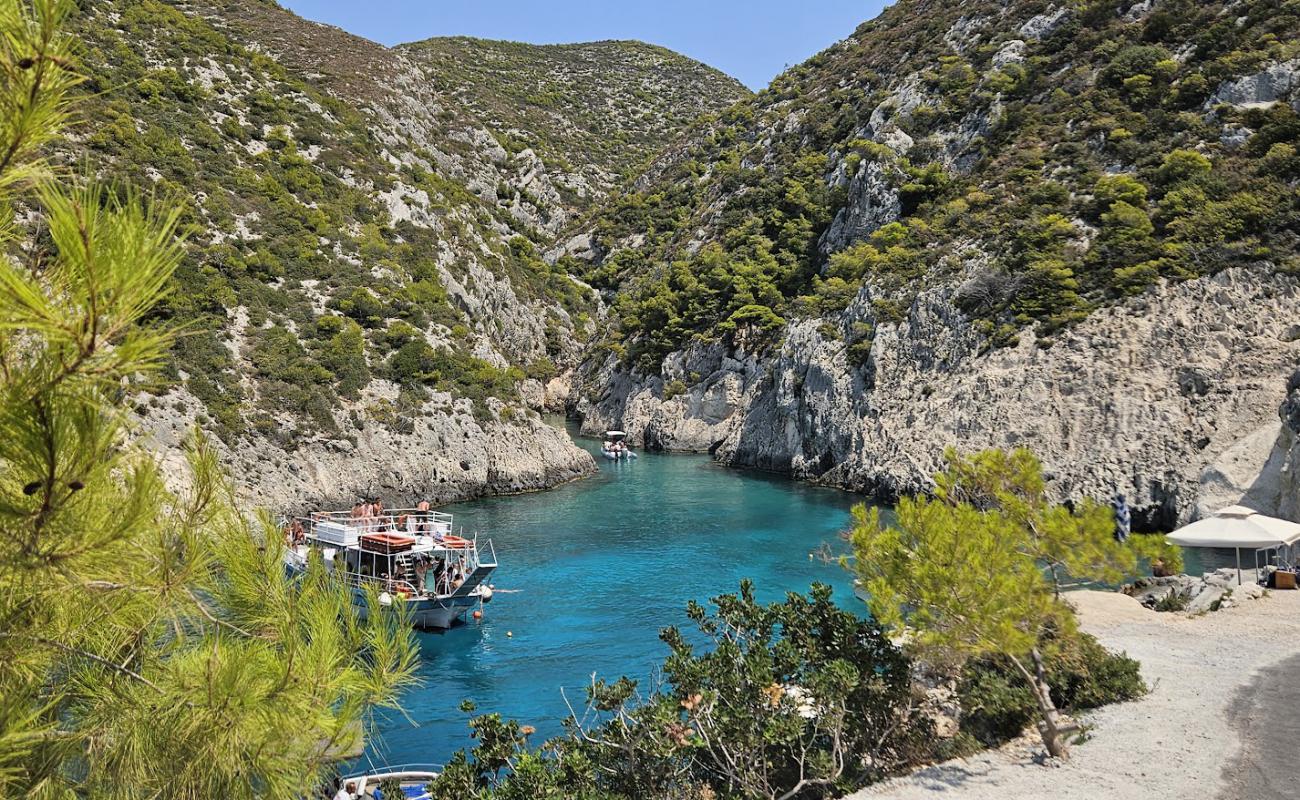 Porto Steniti'in fotoğrafı bej çakıl yüzey ile
