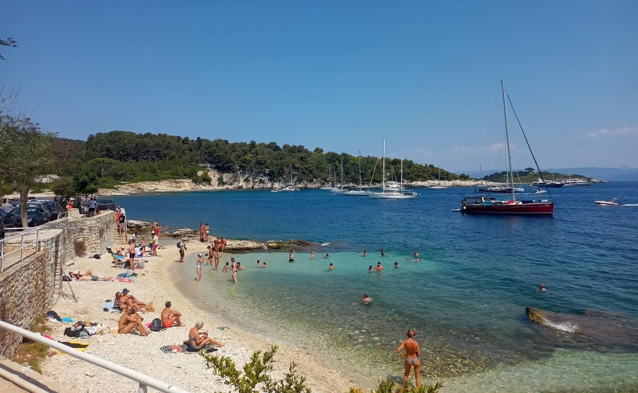Beach Gianas'in fotoğrafı bej çakıl yüzey ile
