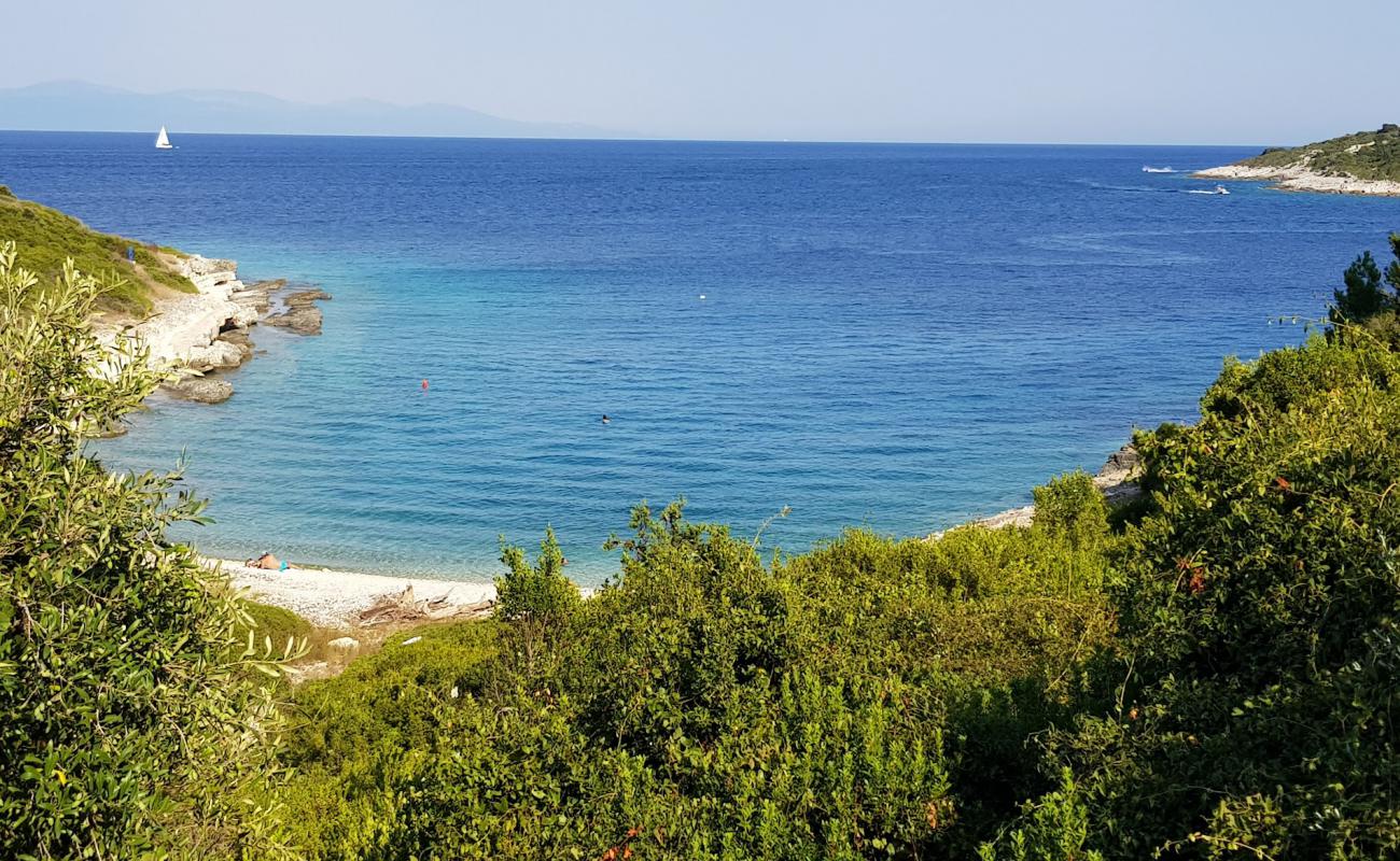 Stafiucha beach'in fotoğrafı bej çakıl yüzey ile