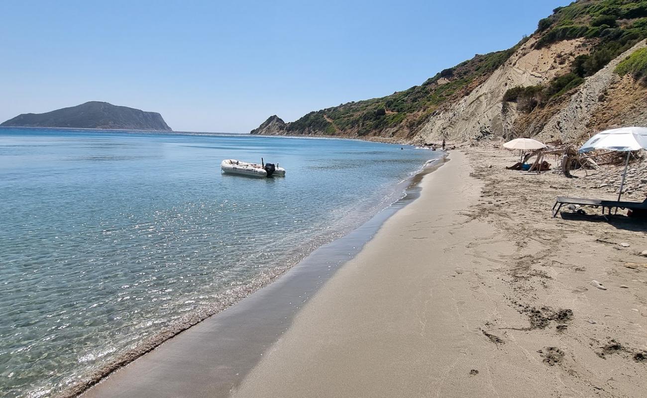 Selitsa Strand'in fotoğrafı bej kum ve kayalar yüzey ile