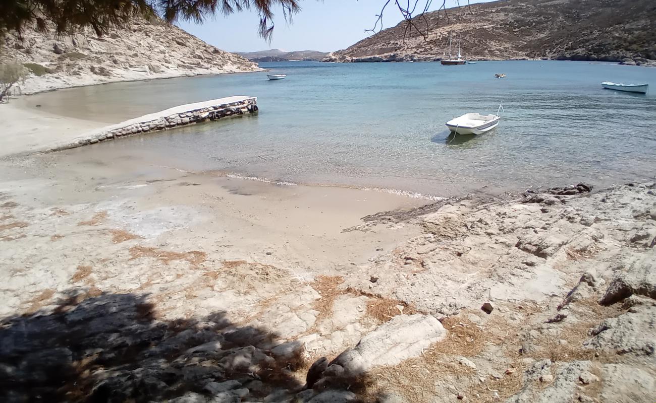 Patricia Beach'in fotoğrafı bej kum ve kayalar yüzey ile