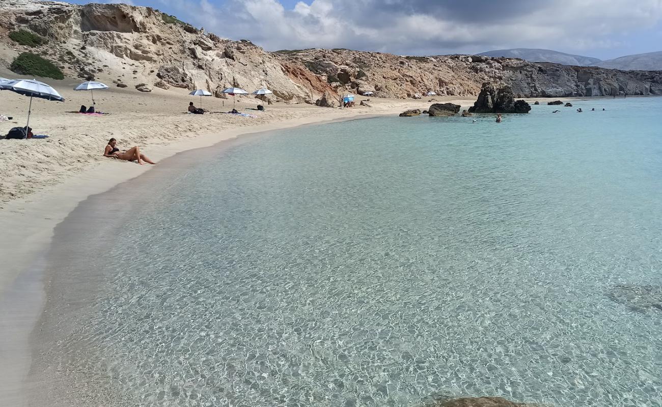 Marmara Beach'in fotoğrafı açık bej kum yüzey ile