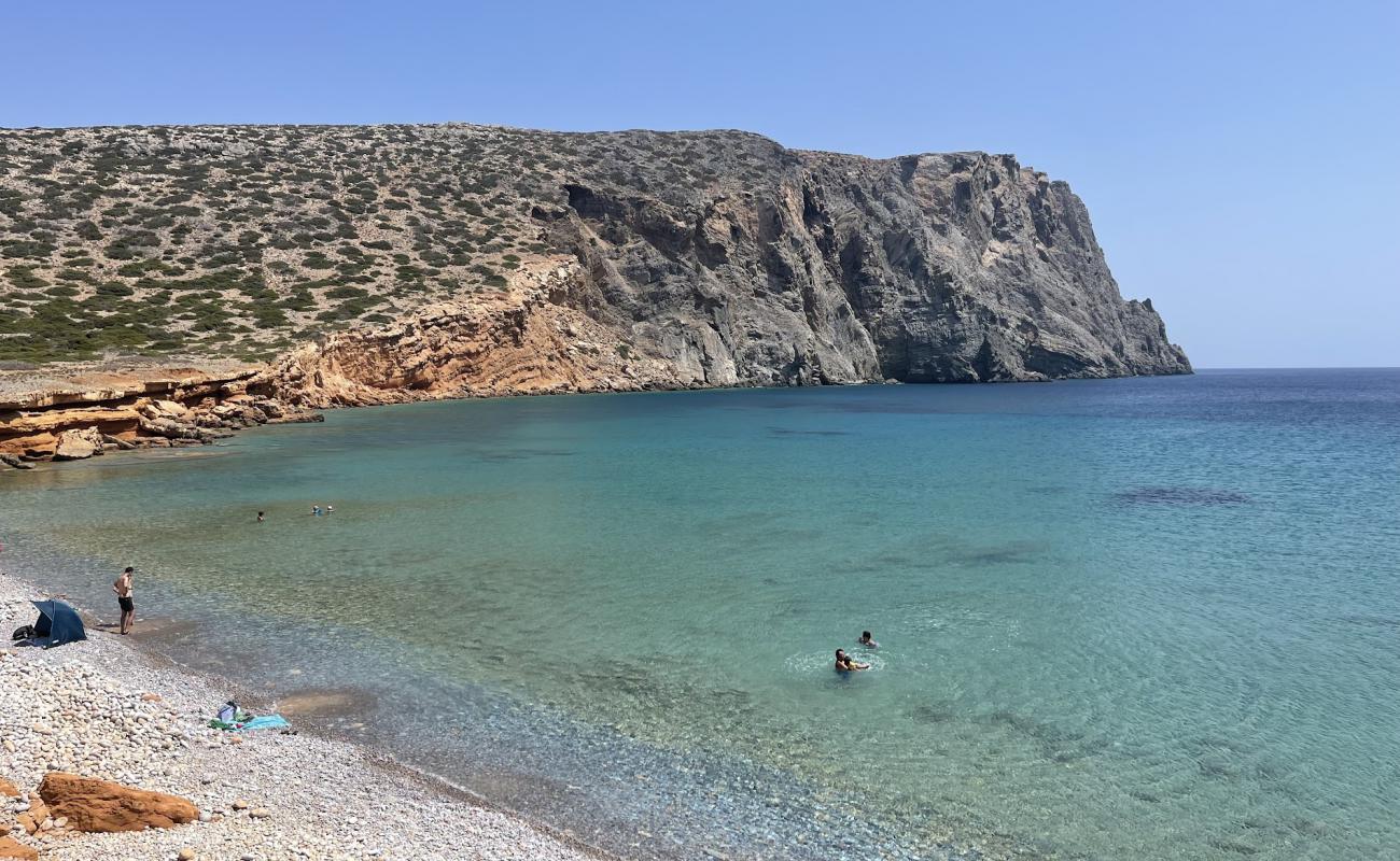 Chochlakia Beach'in fotoğrafı kayalık arazi yüzey ile