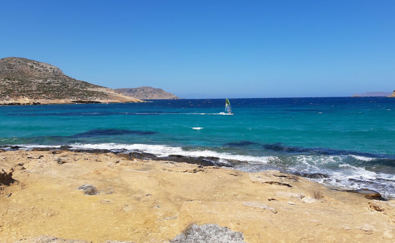 Tenda Beach'in fotoğrafı kayalık arazi yüzey ile
