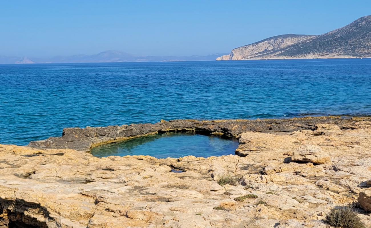 Angel's Eye Beach'in fotoğrafı kayalık arazi yüzey ile
