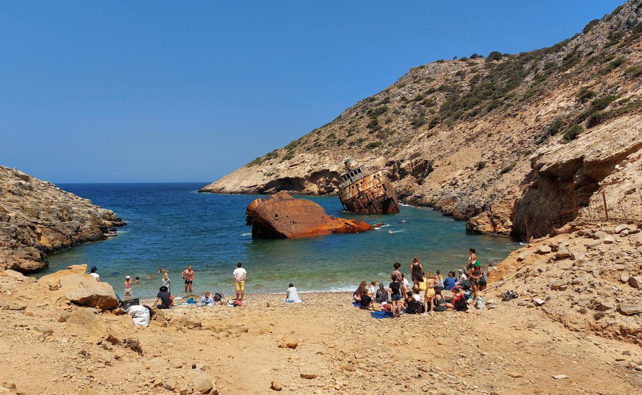 Shipwreck of Olympia Beach'in fotoğrafı kayalık arazi yüzey ile