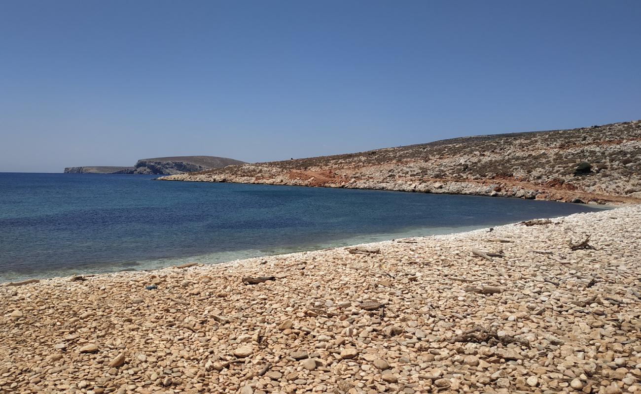 Renes Beach'in fotoğrafı gri çakıl taşı yüzey ile