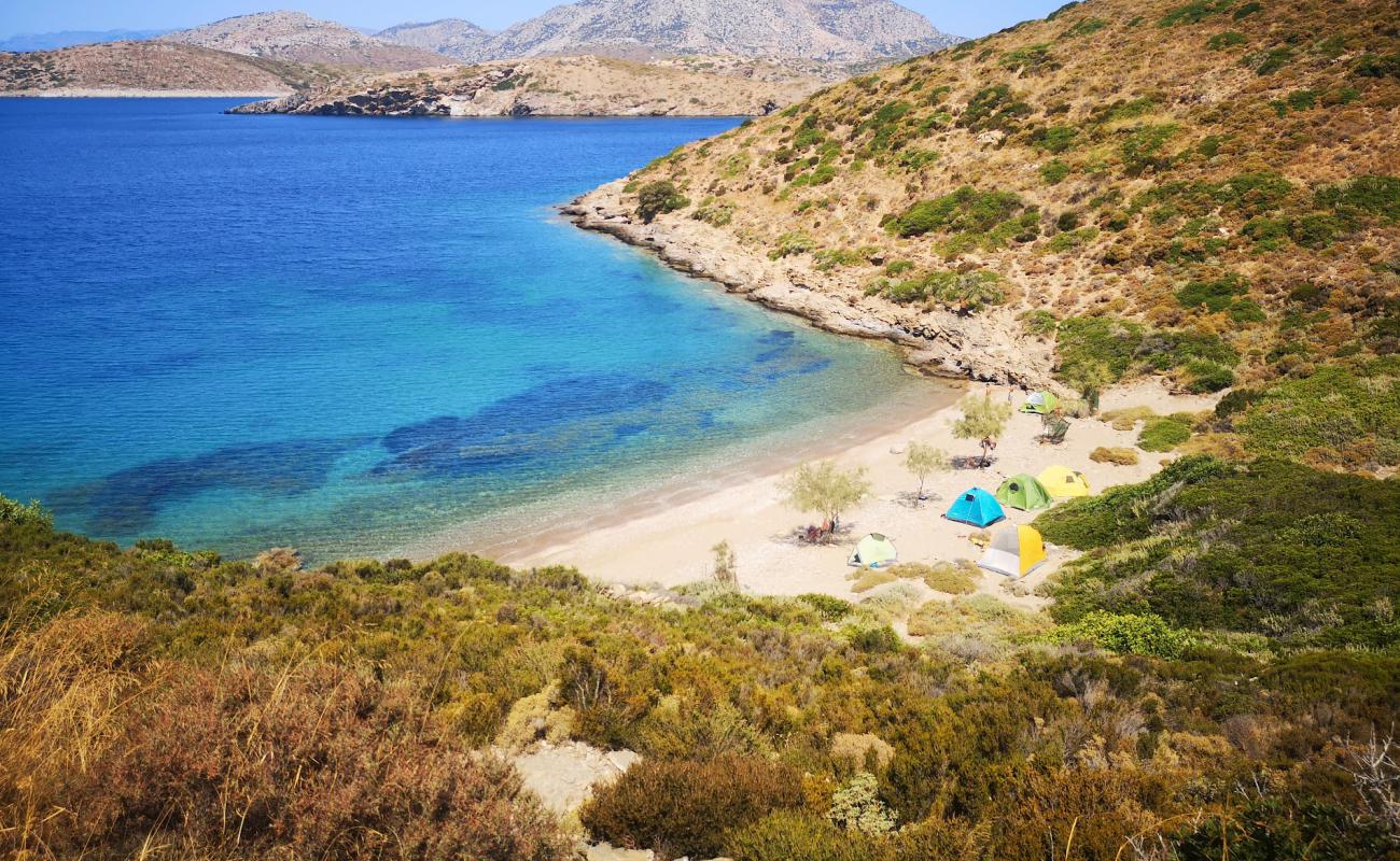 Elidaki Beach'in fotoğrafı taşlı kum yüzey ile