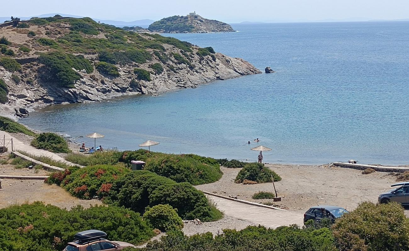 Fasoli Beach'in fotoğrafı gri kum ve çakıllar yüzey ile