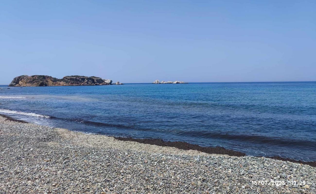 Beach Papalia'in fotoğrafı gri kum ve çakıllar yüzey ile