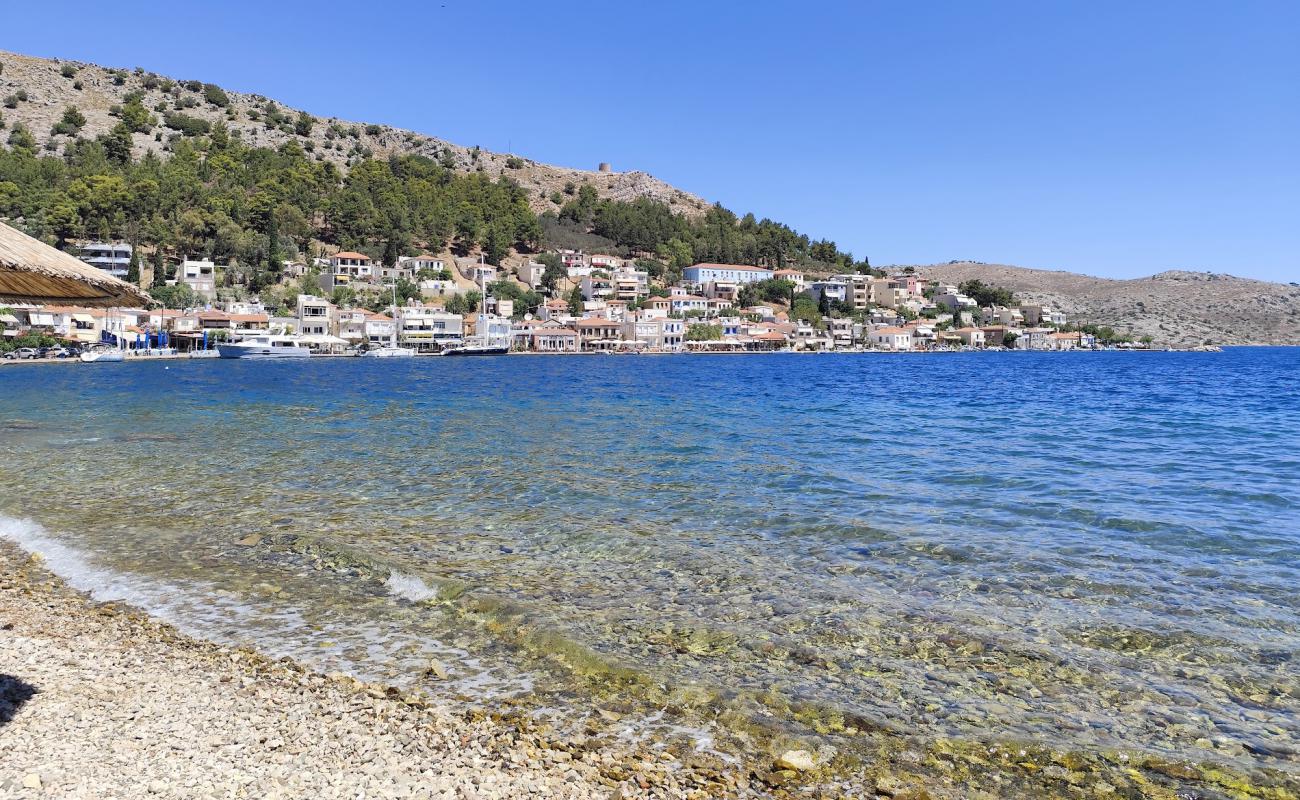 Paralia Lagkadas'in fotoğrafı kayalık arazi yüzey ile