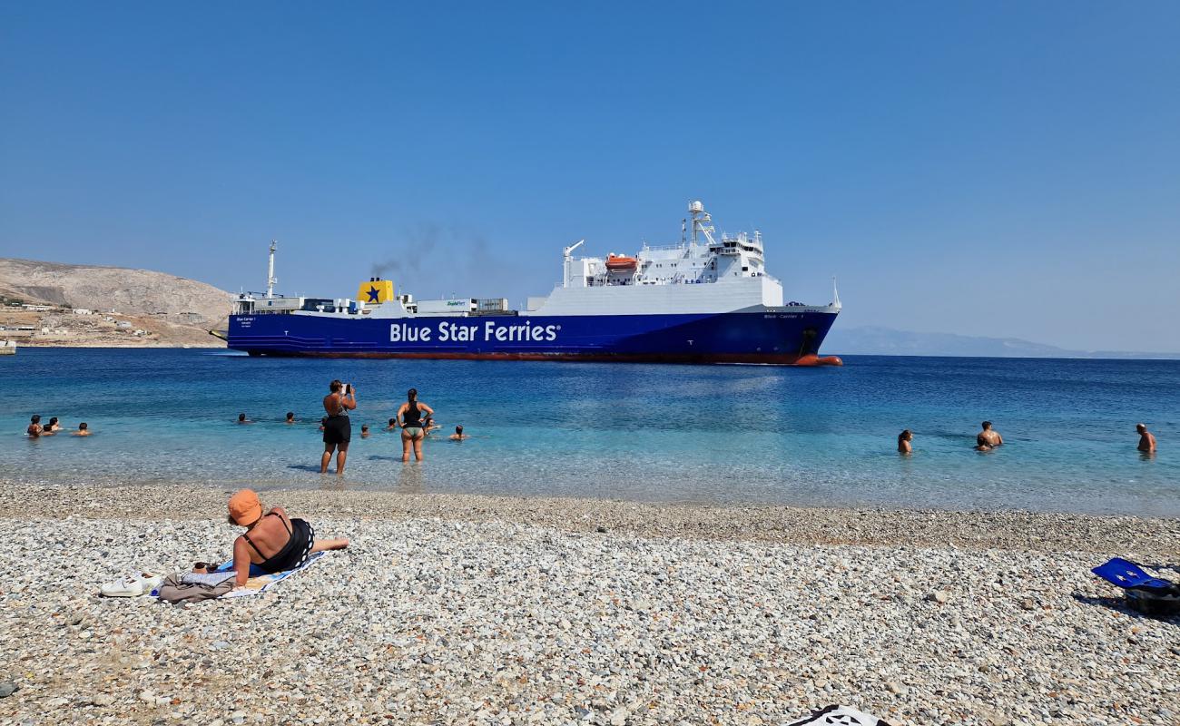 Kalymnos Beach'in fotoğrafı gri kum ve çakıllar yüzey ile