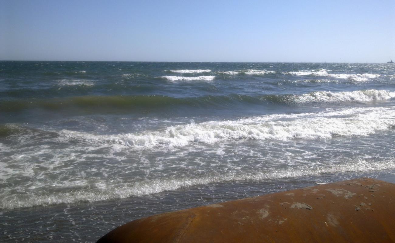 Hovsan beach'in fotoğrafı açık bej kum yüzey ile