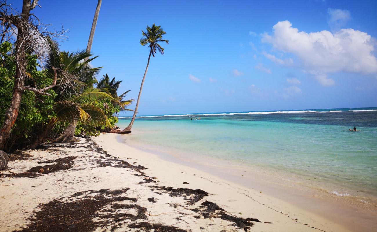 Plage de Bois Jolan'in fotoğrafı i̇nce bej kum yüzey ile
