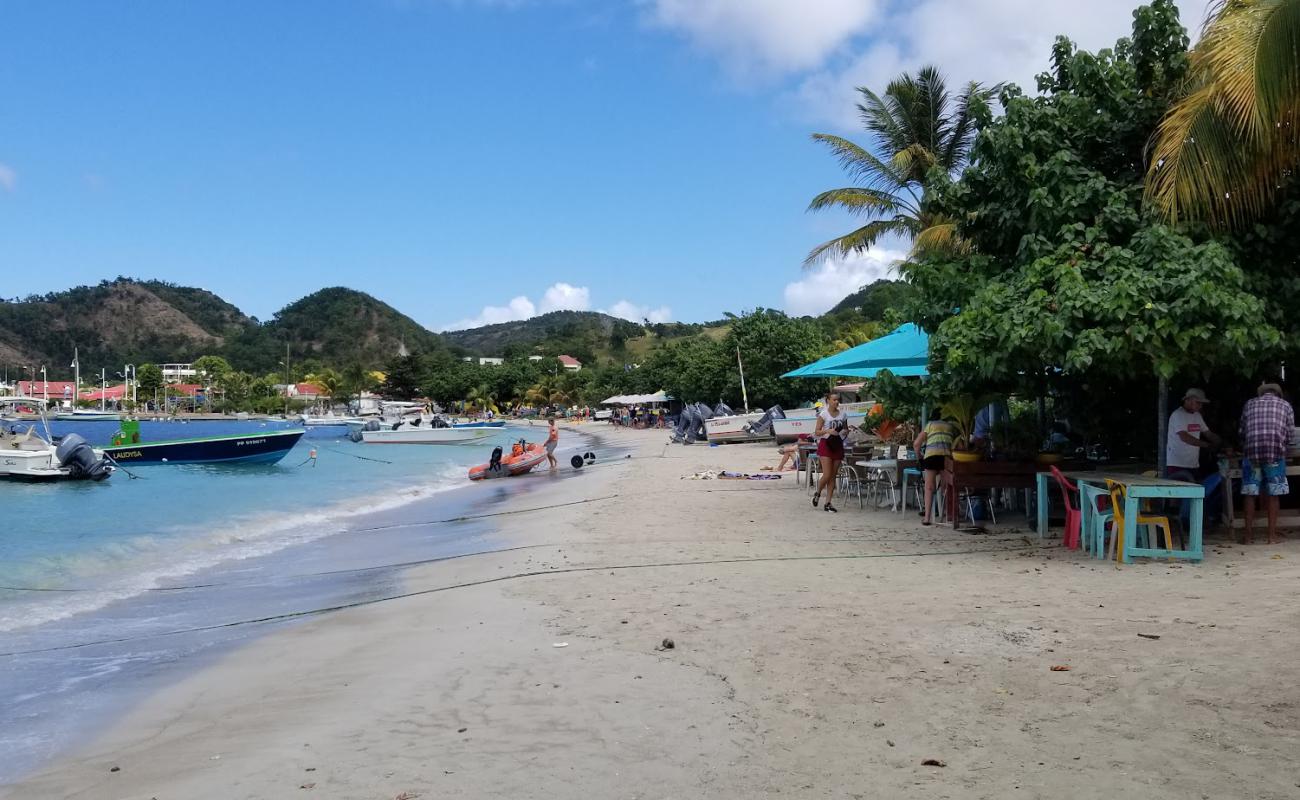 Plage des bebes'in fotoğrafı i̇nce bej kum yüzey ile