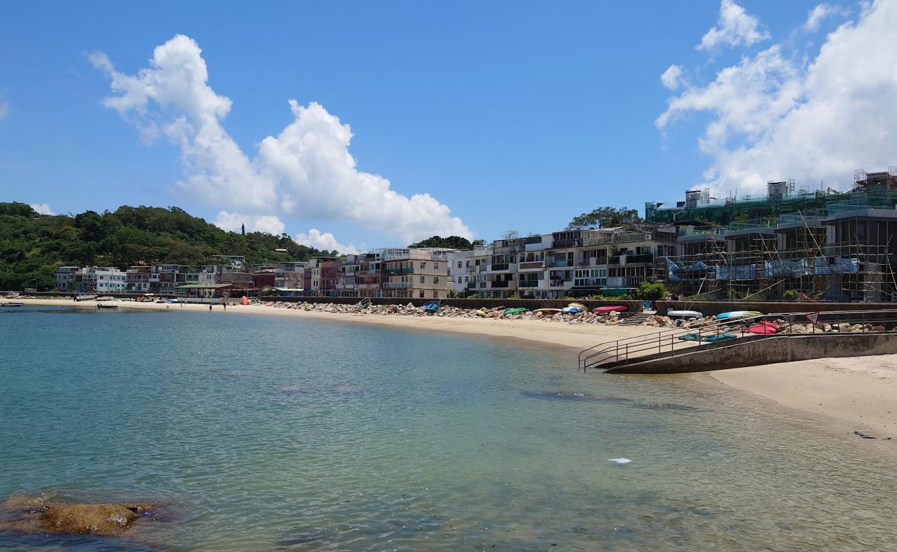 Ping Chau Tung Wan Beach'in fotoğrafı açık bej kum yüzey ile
