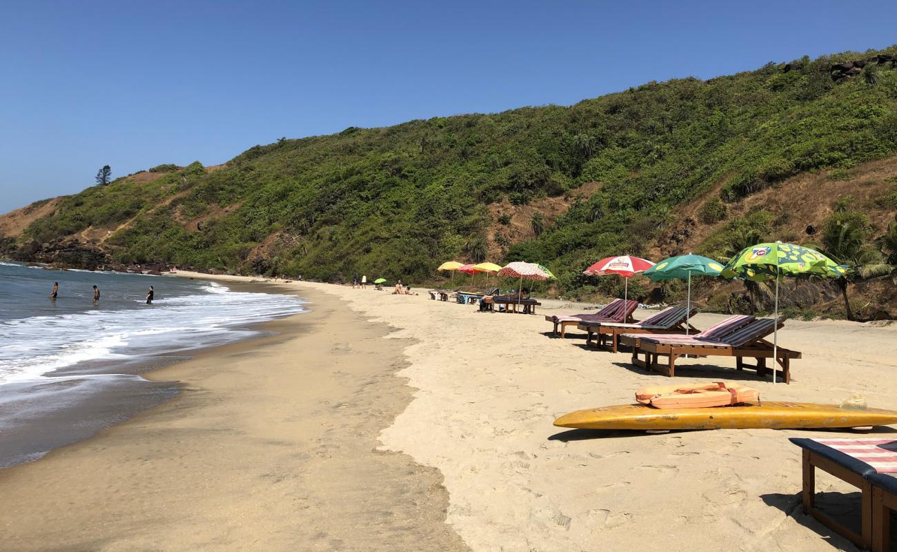 Kalacha Beach'in fotoğrafı açık bej kum yüzey ile