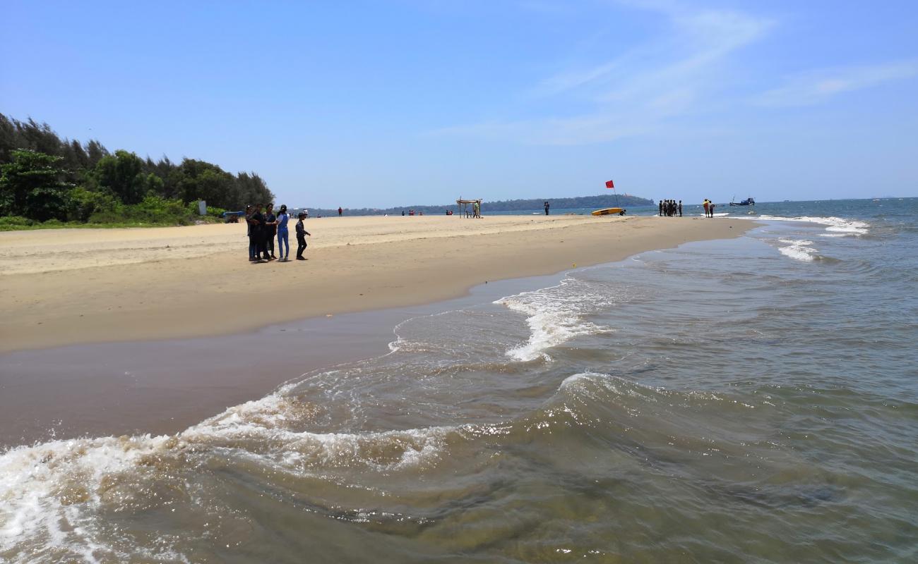 Miramar Beach'in fotoğrafı açık bej kum yüzey ile