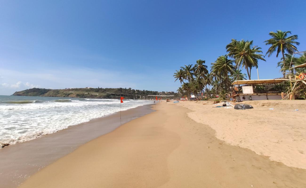 Baina Beach'in fotoğrafı parlak kum yüzey ile