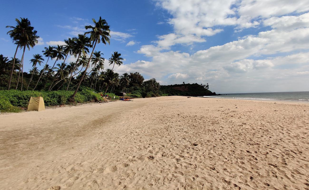 Hansa Beach'in fotoğrafı açık bej kum yüzey ile
