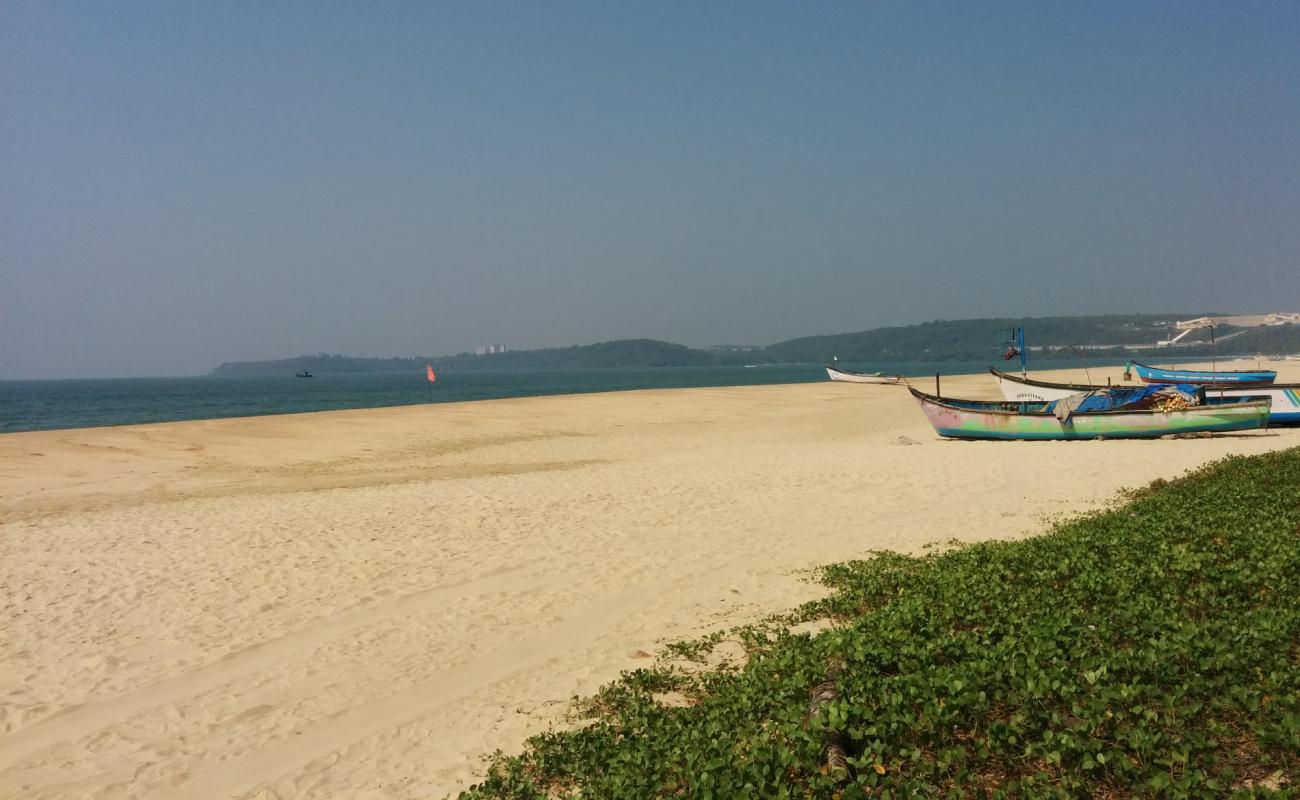 Velsao Beach'in fotoğrafı açık bej kum yüzey ile