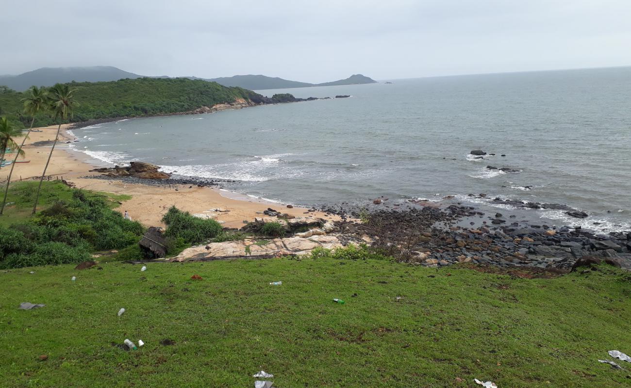 Shedikuli Beach'in fotoğrafı açık bej kum yüzey ile