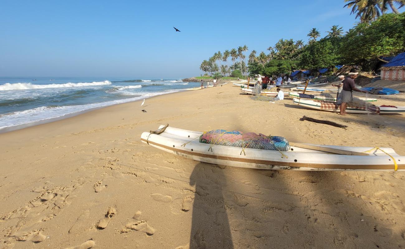 Chillakkal Beach'in fotoğrafı parlak ince kum yüzey ile