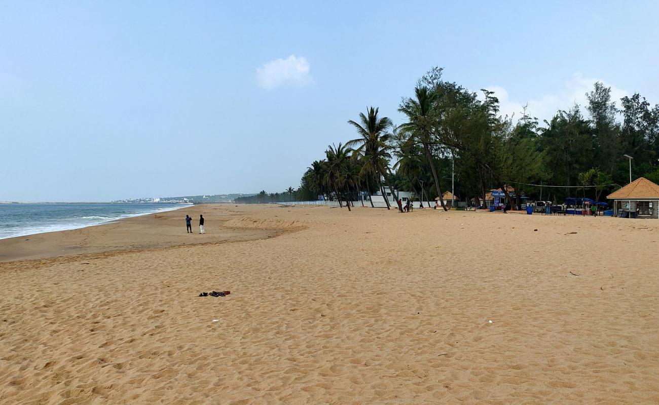 Paramanvilai Beach'in fotoğrafı parlak ince kum yüzey ile