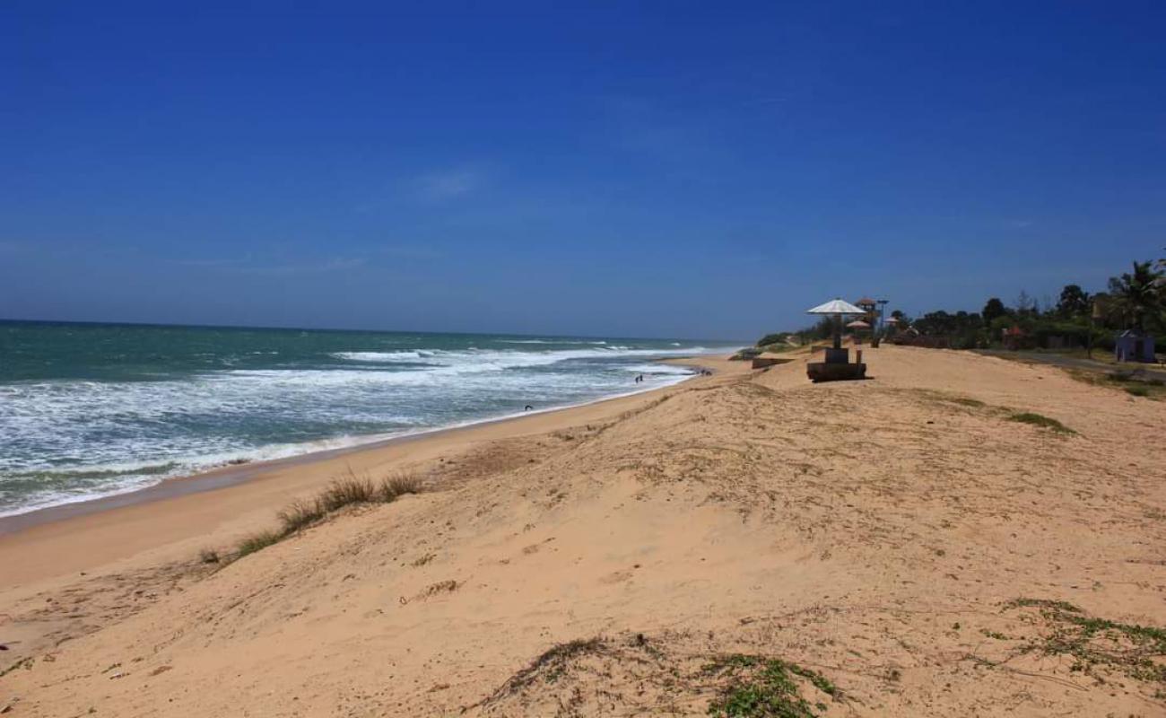 Chothavilai Beach'in fotoğrafı i̇nce bej kum yüzey ile