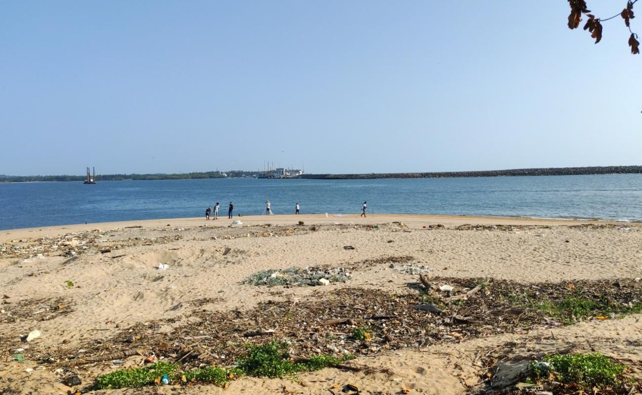 Bengre Beach'in fotoğrafı taşlar yüzey ile