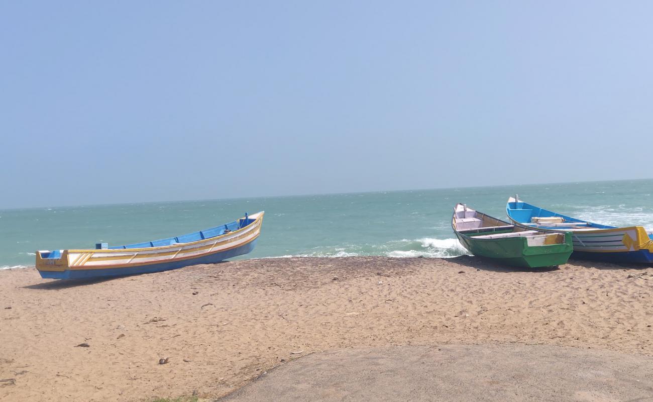 Thomaiyarpuram Beach'in fotoğrafı açık bej kum yüzey ile
