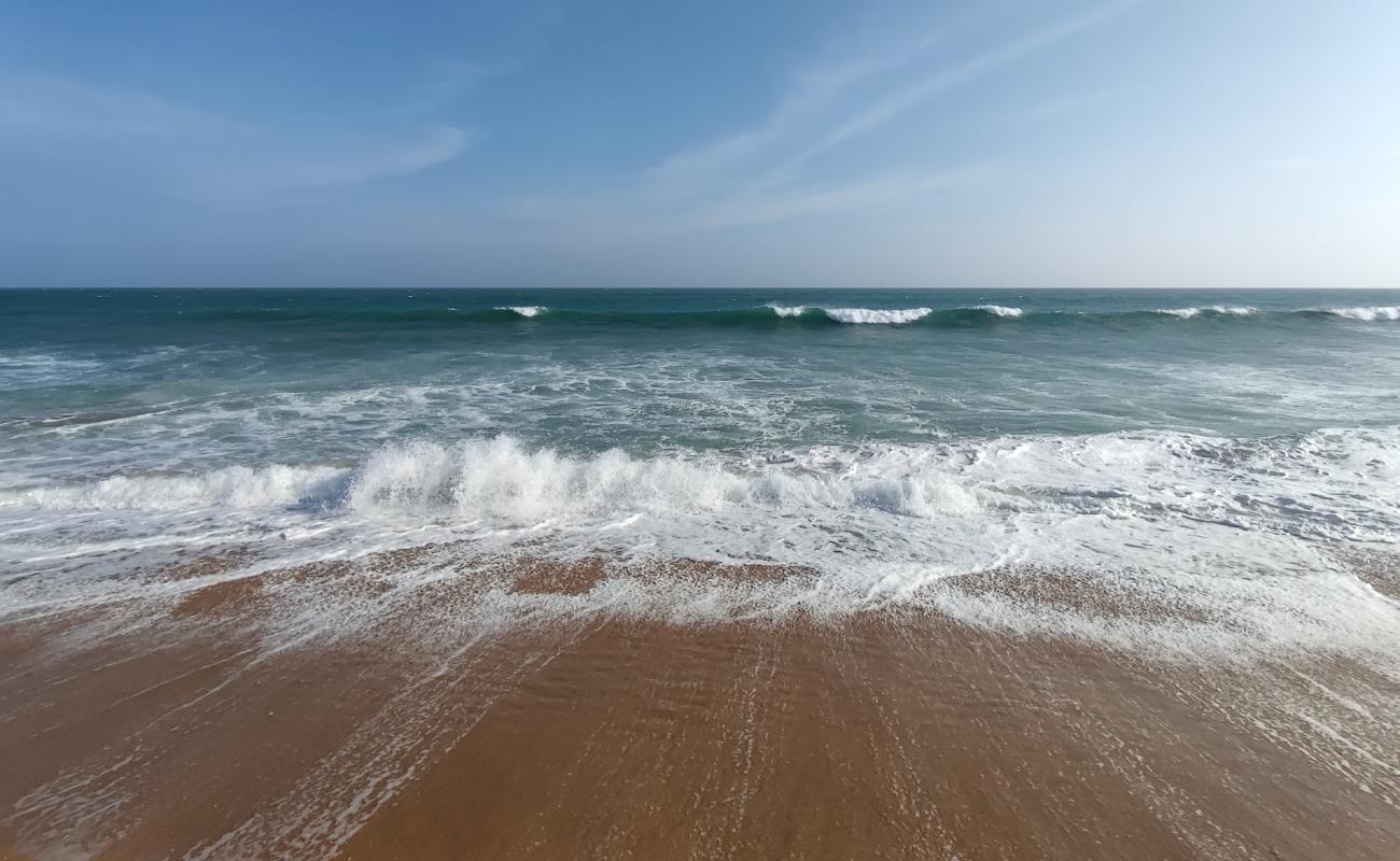Kundal Beach'in fotoğrafı açık bej kum yüzey ile