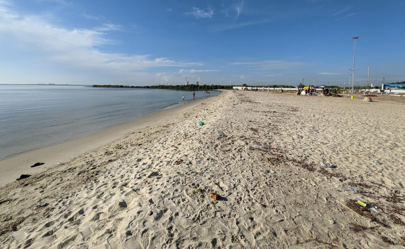Muthu Nagar New Beach'in fotoğrafı açık bej kum yüzey ile