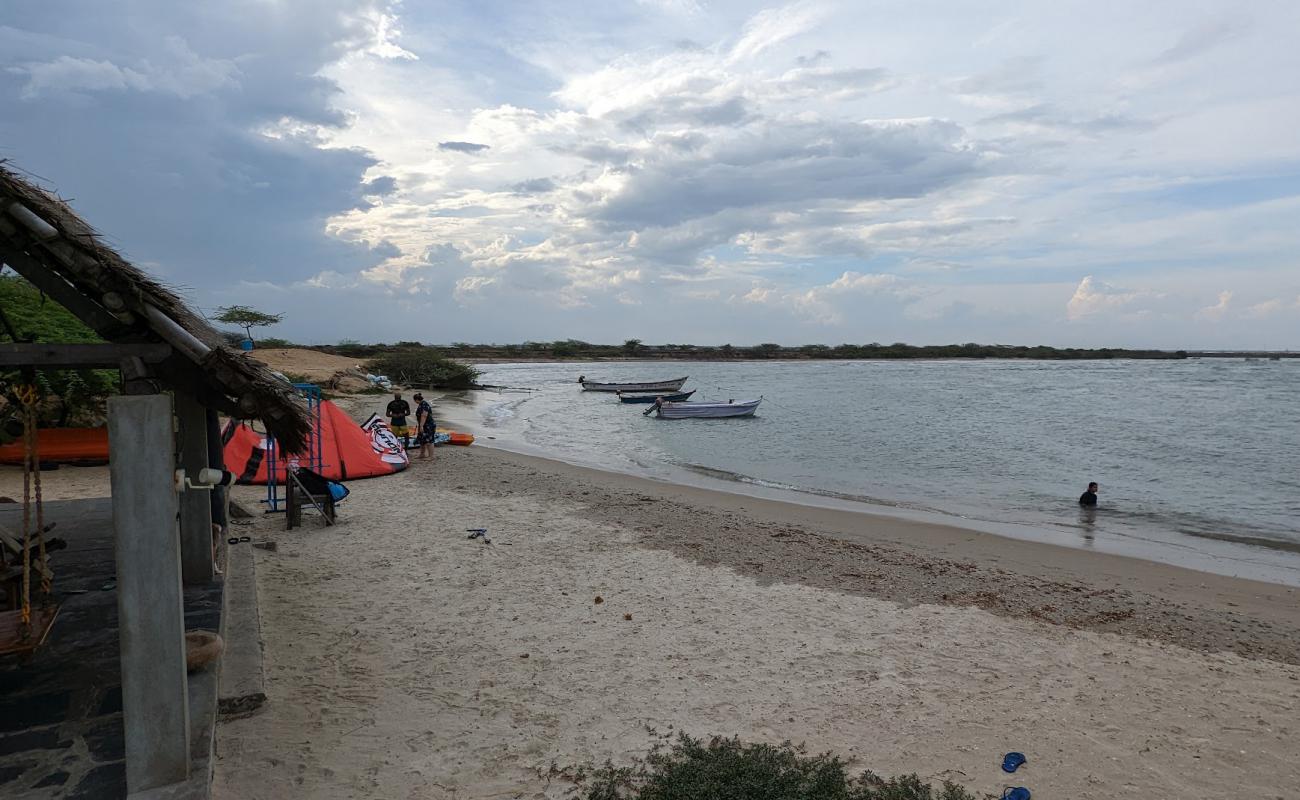 Aqua Outback Beach'in fotoğrafı açık bej kum yüzey ile