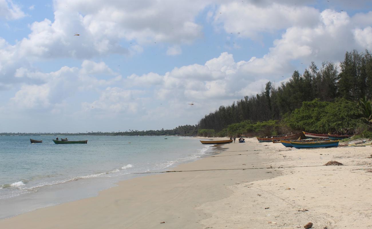 Rock Beach'in fotoğrafı parlak kum yüzey ile