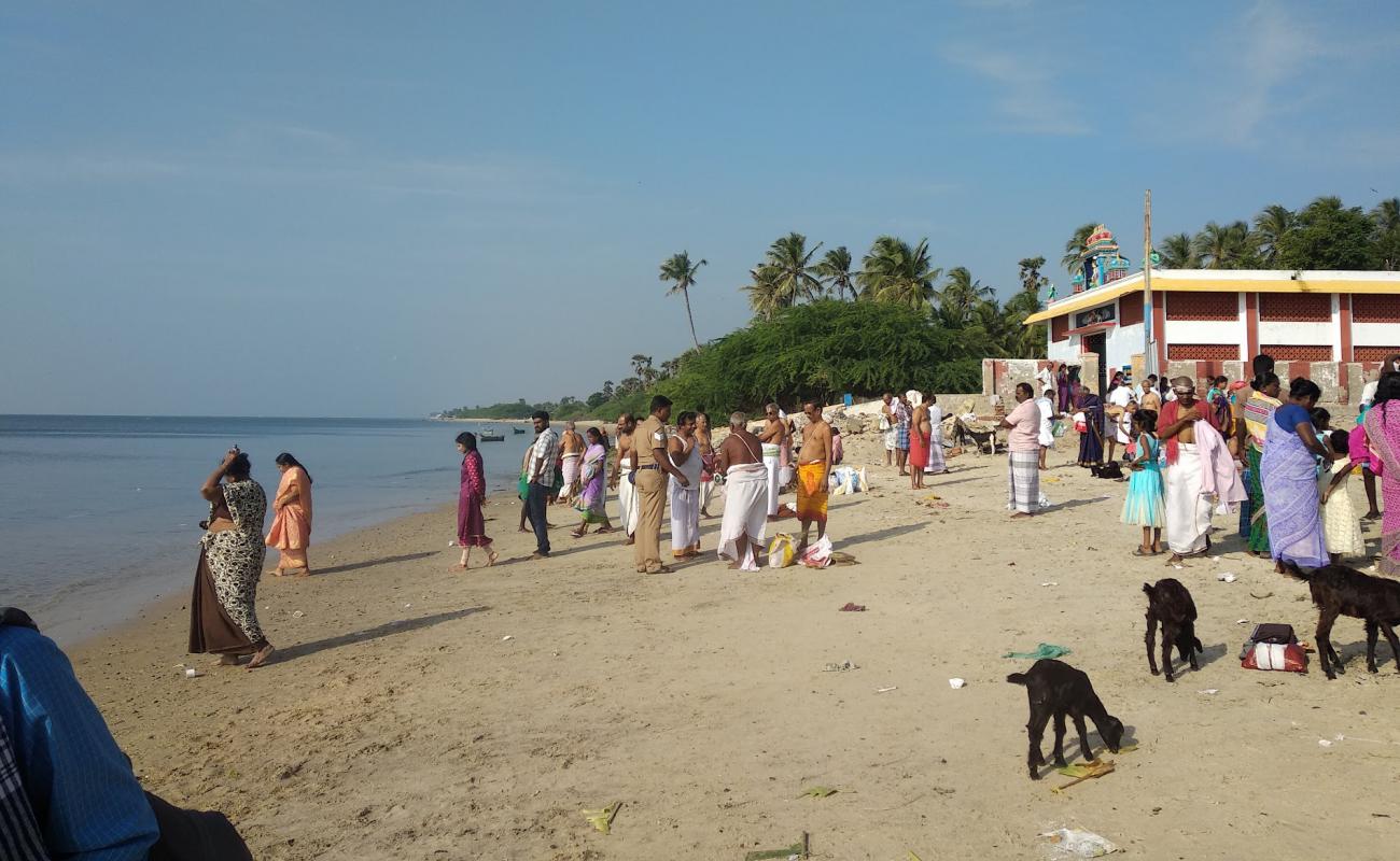 Sethukkarai Beach'in fotoğrafı parlak kum yüzey ile