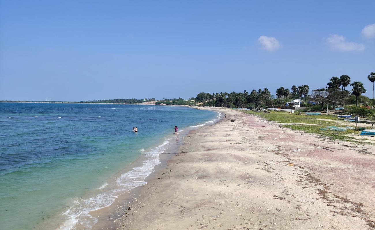 Ocean Paradise Beach'in fotoğrafı açık bej kum yüzey ile