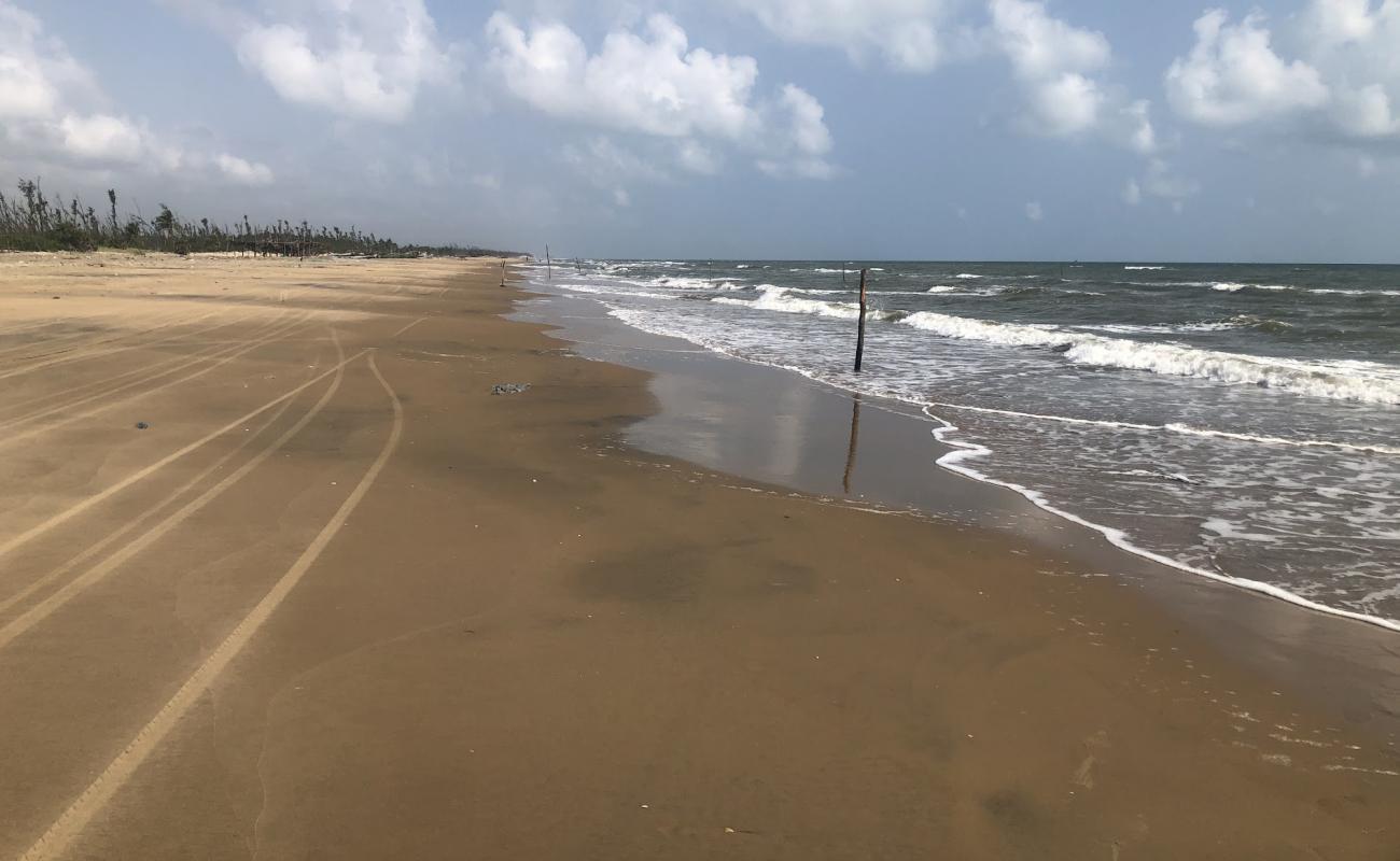 Kameswaram Beach'in fotoğrafı açık bej kum yüzey ile