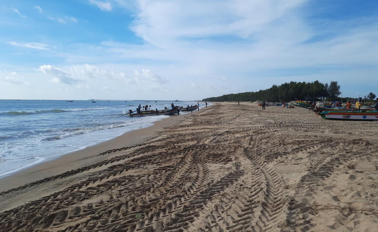 Pattinacherry Beach'in fotoğrafı parlak kum yüzey ile