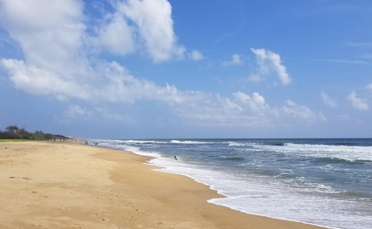 Thiruvidanthai Beach'in fotoğrafı açık bej kum yüzey ile