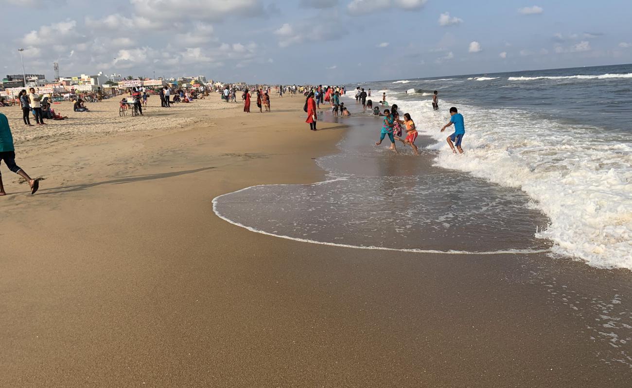 Edward Elliot's Beach'in fotoğrafı parlak kum yüzey ile