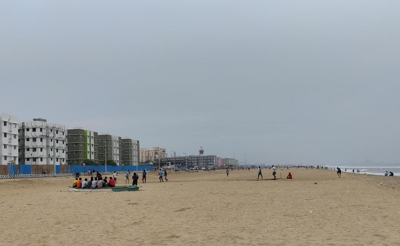 Patinapakkam Beach'in fotoğrafı açık bej kum yüzey ile