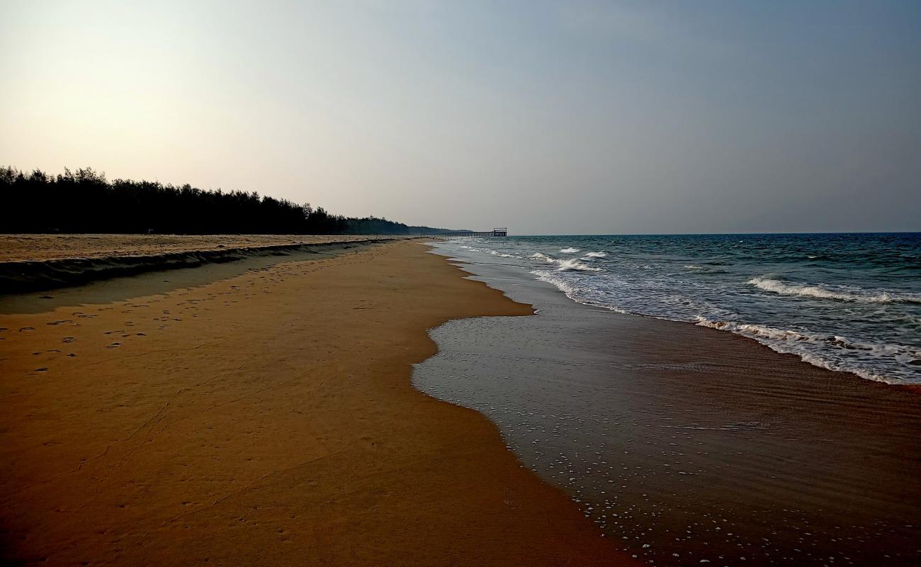 Krishnapatnam Beach'in fotoğrafı parlak kum yüzey ile