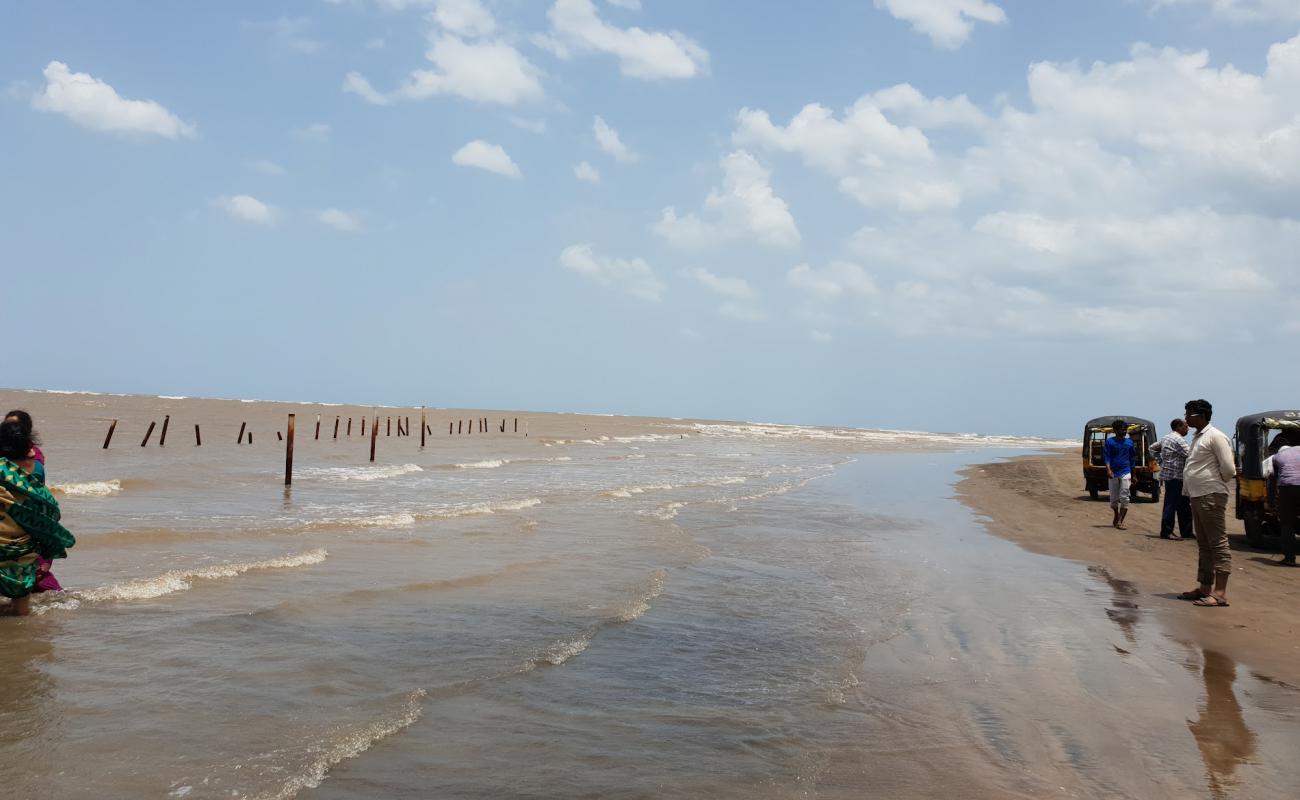 Hamsaladeevi Beach'in fotoğrafı parlak kum yüzey ile